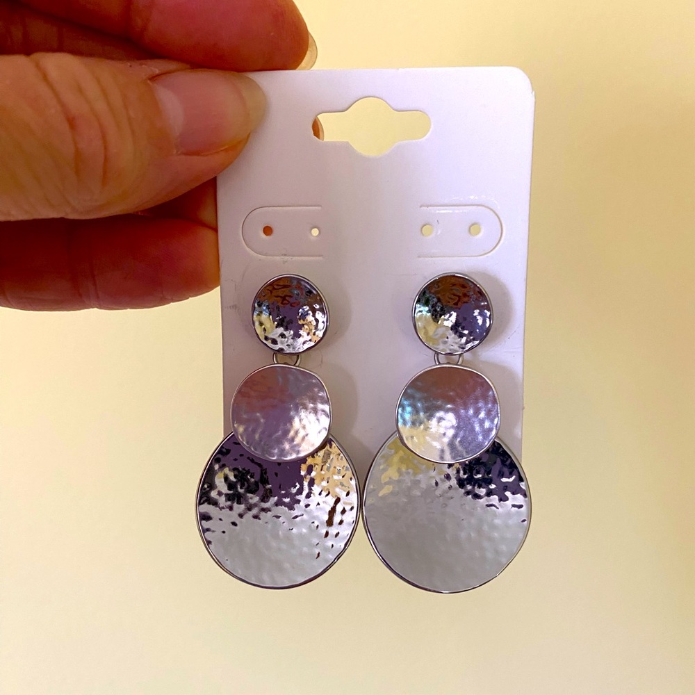 🌹NWOT Chico’s earrings